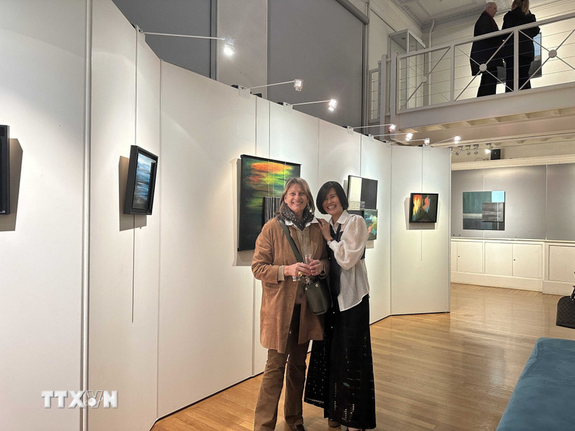 Triển lãm của nữ họa sỹ người Pháp gốc Việt - 